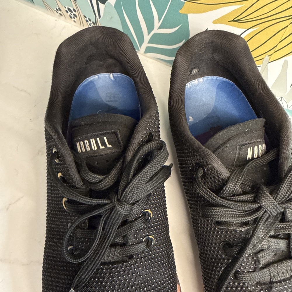 Black Women's Lace-Up Casual Sneakers - Picture 4 of 9